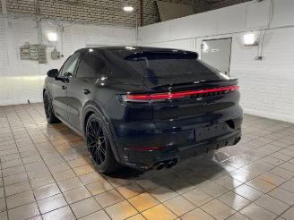 skadebil auto Porsche Cayenne Coupe GTS STANDHZG/CHRONO/PANO/AHK/360 2025/3