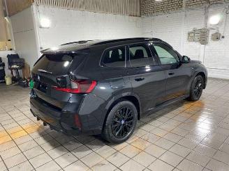 BMW iX1 xDrive30 M Sport Pro HUD/AHK/360/NAVI picture 9
