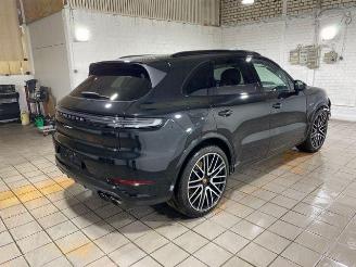 Porsche Cayenne E-Hybrid CHRONO/PANO/HUD/360/AHK/NAVI picture 8