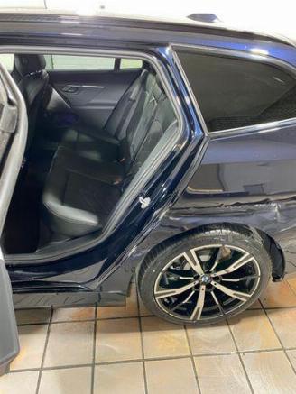 BMW 5-serie i Touring M Sport HUD/AHK/360/H&K/NAVI picture 16