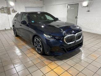 krockskadad bil auto BMW i5 eDrive40 Touring M Sport HUD/AHK/360/H&K/NAVI 2024/8