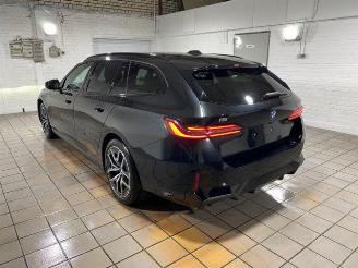 Damaged car BMW i5 eDrive40 Touring M Sport Pro HUD/AHK/360/H&K 2025/6