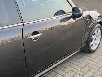 Mini Cooper S 1.6 Unieke Km stand Pano Cruise Leder Navi Clima picture 11