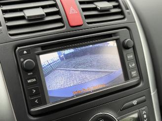 Toyota Auris 1.8 Hybrid | Camera | Clima | Unieke km stand | picture 15