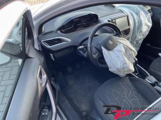 Peugeot 2008 2008 (CU), MPV, 2013 / 2019 1.2 Vti 12V PureTech 82 picture 4