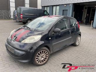Coche siniestrado Peugeot 107 107, Hatchback, 2005 / 2014 1.0 12V 2007/7