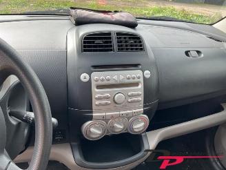 Daihatsu Sirion Sirion 2 (M3), Hatchback, 2005 1.0 12V DVVT picture 9