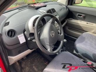 Daihatsu Sirion Sirion 2 (M3), Hatchback, 2005 1.0 12V DVVT picture 12