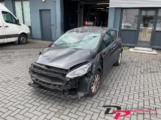 krockskadad bil auto Ford Fiesta Fiesta 7, Hatchback, 2017 1.0 EcoBoost 12V 100 2019/9