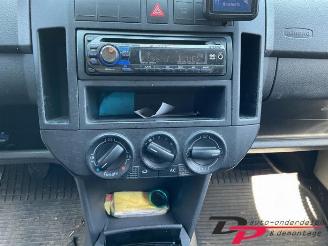 Volkswagen Polo Polo IV (9N1/2/3), Hatchback, 2001 / 2012 1.4 16V picture 8