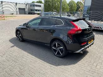 Volvo V-40 R-Design picture 6