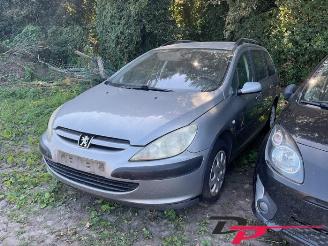 Salvage car Peugeot 307 307 Break (3E), Combi, 2002 / 2009 1.6 16V 2002/5