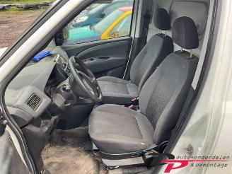 Fiat Doblo Doblo Cargo (263), Van, 2010 1.3 MJ 16V DPF Euro 5 picture 13