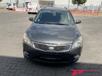 Purkuautot passenger cars Kia Cee d Cee'd Sporty Wagon (EDF), Combi, 2007 / 2012 1.4 16V 2010/1