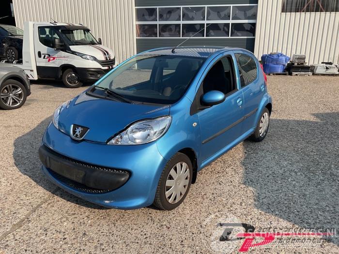 Peugeot 107 107, Hatchback, 2005 / 2014 1.0 12V