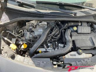 Uttjänta bilar auto Renault Clio Clio III (BR/CR), Hatchback, 2005 / 2014 1.2 16V TCe 100 2010/7