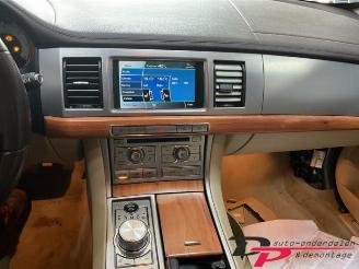 Jaguar XF XF (CC9), Sedan, 2008 / 2015 3.0 S D V6 24V picture 14