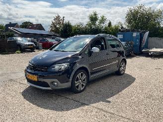 skadebil auto Volkswagen Golf plus Cross Airco 2011/9