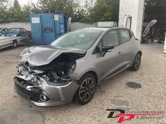 demontáž osobní automobily Renault Clio Clio IV (5R), Hatchback 5-drs, 2012 / 2021 0.9 Energy TCE 90 12V 2013/1