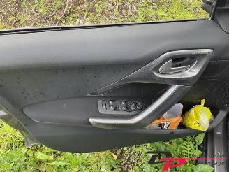 Peugeot 2008 2008 (CU), MPV, 2013 / 2019 1.2 Vti 12V PureTech 82 picture 11