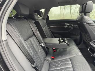 Audi E-tron Audi E-tron 55 Quattro S-Line Panorama Leder Trekhaak VOL picture 11