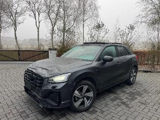 krockskadad bil auto Audi Q2 Audi Q2 35 TFSI S line PANO CAMERA AHK Ambiance 2025 2025/4