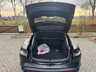 Porsche Taycan Taycan Cross Turismo 4 Panorama Camera Leder 408pk Boost 360view VOL!! picture 15