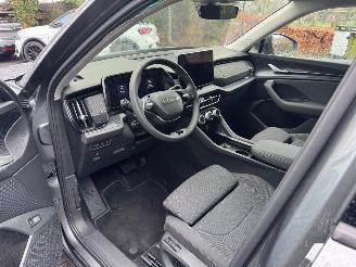 Skoda Kodiaq Skoda Kodiaq 1.5 TSI mHEV 110 kW 7 Persoons Selection Trekhaak Camera VOL picture 4
