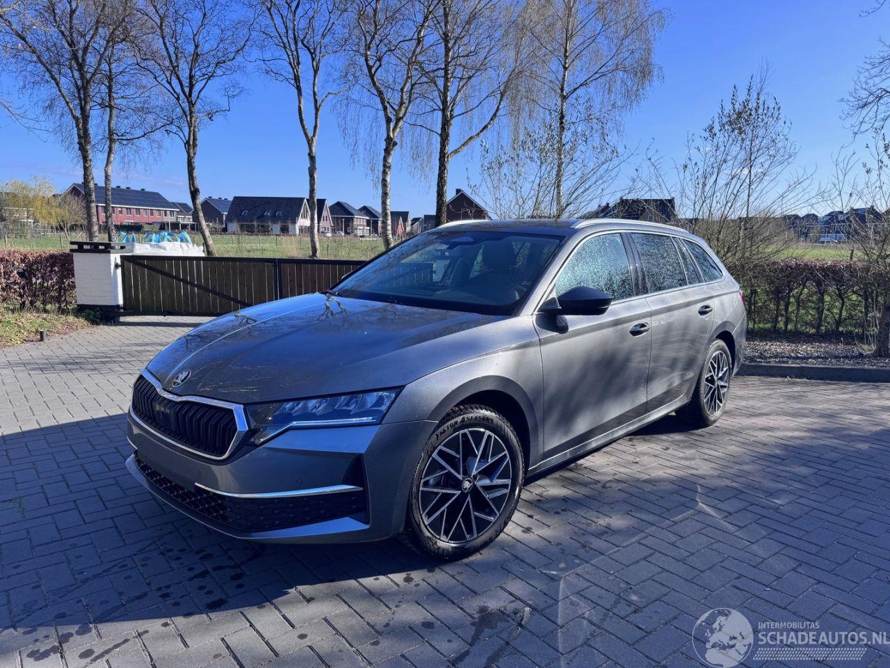 Skoda Octavia Octavia Combi 1.5 TSI mHEV 150ps Camera Trekhaak Ambiance VOL!