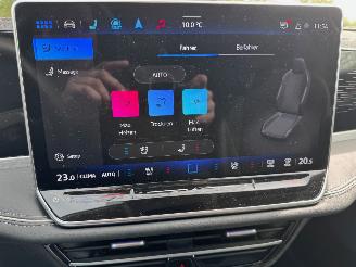 Volkswagen Passat Volkswagen Passat Variant 1.5 eTSI R-Line Panorama Trekhaak VOL! picture 7