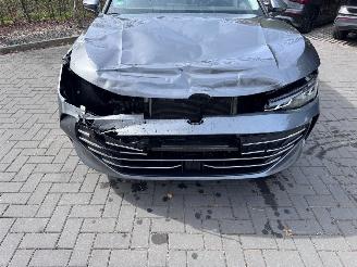 Volkswagen Passat Volkswagen Passat Variant 1.5 eTSI R-Line Panorama Trekhaak VOL! picture 20