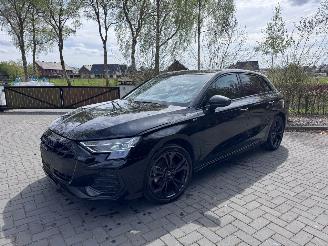 Vaurioauto  passenger cars Audi A3 Audi A3 Sportback 35TFSI 2x S line Leder Camera SONOS 2025/5