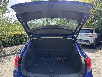 Volkswagen T-Roc Volkswagen T-Roc 1.5 TSI DSG 2x R-Line AHK Camera ACC VOLL picture 13