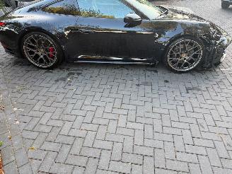 Porsche 911 Porsche 911 Carrera 4 S Sport Chrono PANORAMA Leder VOL! picture 23