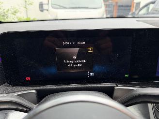 Mercedes EQB EQB 250+ AMG  7 Persoons PANORAMA Ambiance Camera ! picture 28