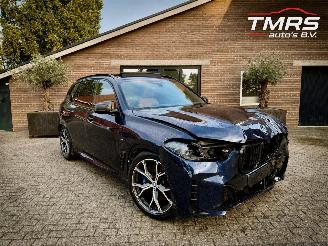 krockskadad bil auto BMW X5 X5 50e xDrive M Sport PANORAMA LUCHTVERING HUD Ambiance 2023/9