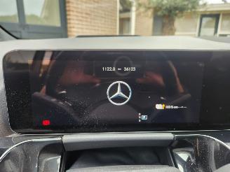 Mercedes GLA GLA 250 e AMG Frozen Grey PANORAMA Ambiance VOLL picture 10