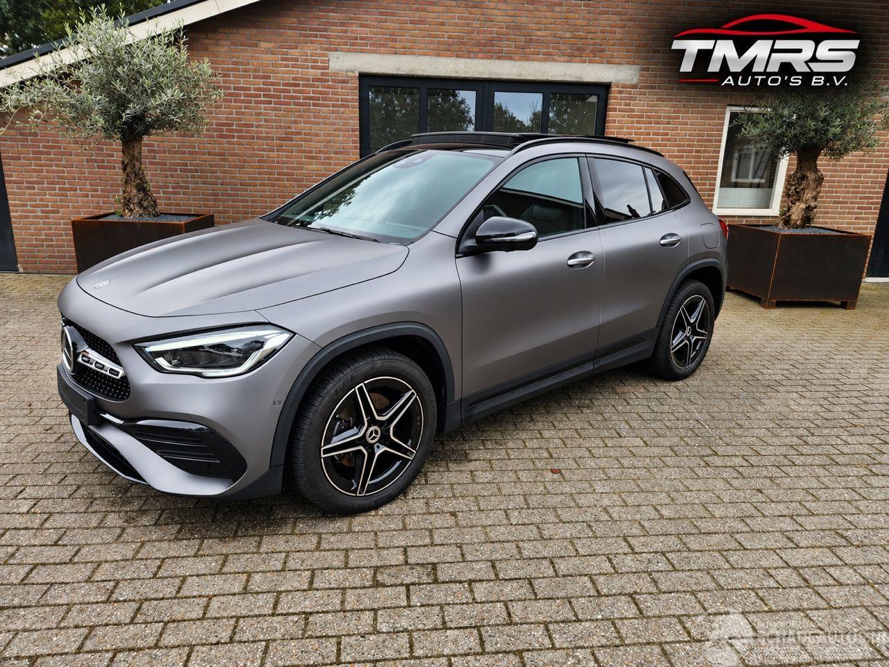 Mercedes GLA GLA 250 e AMG Frozen Grey PANORAMA Ambiance VOLL