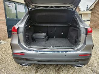 Mercedes GLA GLA 250 e AMG Frozen Grey PANORAMA Ambiance VOLL picture 7