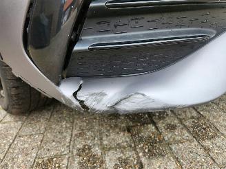 Mercedes GLA GLA 250 e AMG Frozen Grey PANORAMA Ambiance VOLL picture 21