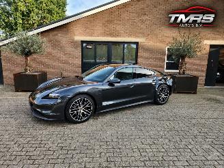 Coche accidentado Porsche Taycan Taycan 4 PANORAMA Passenger Display 360View Leer VOLL 2022/4
