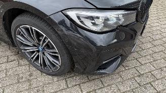BMW 3-serie 320e Touring M-Sport PANORAMA AHK Camera VOLL picture 29