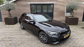 BMW 3-serie 320e Touring M-Sport PANORAMA AHK Camera VOLL picture 25