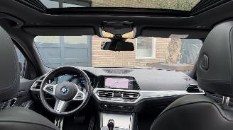 BMW 3-serie 320e Touring M-Sport PANORAMA AHK Camera VOLL picture 16