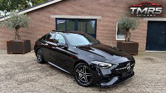 uszkodzony samochody osobowe Mercedes C-klasse C 300e Limousine AMG PANORAMA LUFT Trekhaak HUD VOLLL 2022/2