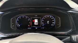 Volkswagen T-Roc  picture 9