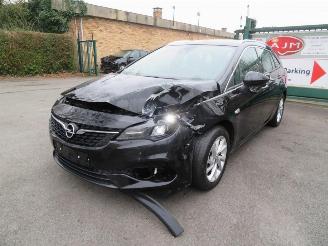 uszkodzony samochody osobowe Opel Astra TVA DéDUCTIBLE 2021/2