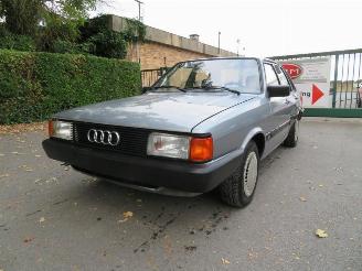 Vrakbiler auto Audi 80  1985/4
