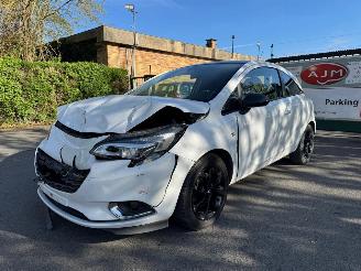 Auto incidentate Opel Corsa  2015/3