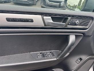 Volkswagen Touareg 4x4 blue motion dsg automaat picture 12